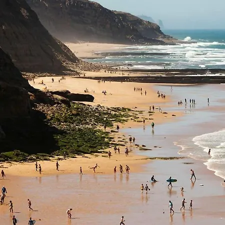 Sweet Surf, Διαμέρισμα